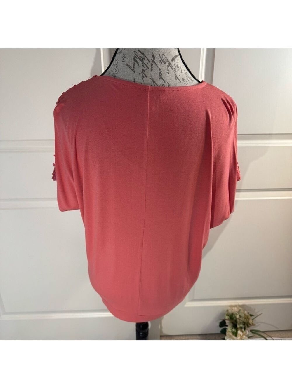 Coldwater Creek Coral Sequin Short Sleeve Top Large - Picture 2 of 7